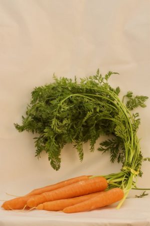 BUNCHED CARROTS
