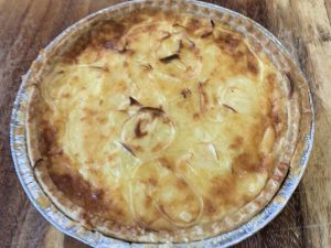 LARGE CHEESE & ONION QUICHE